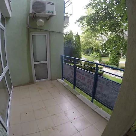 Lägenhet Three Bedroom Apaartment 